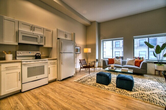 Photo - Midtown Towers