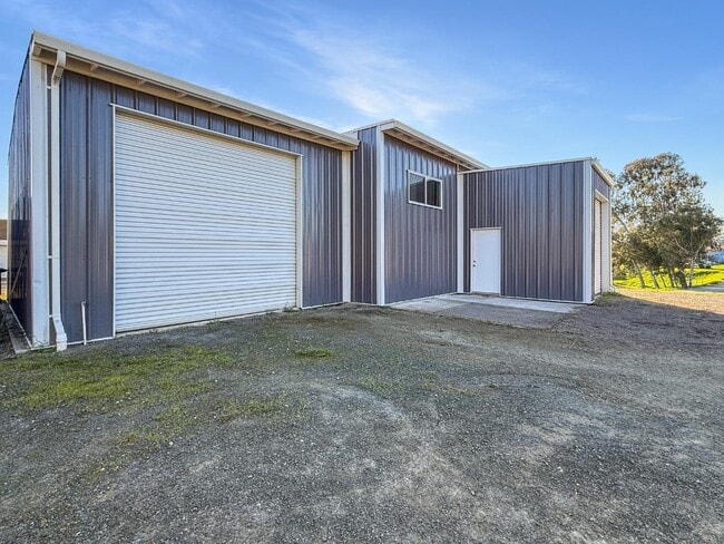 Photo - 2800 Roop Rd