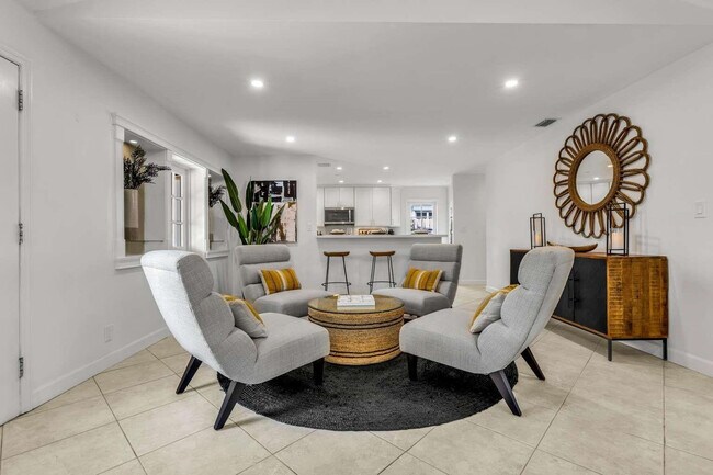 Photo - 2004 NE 17th Way