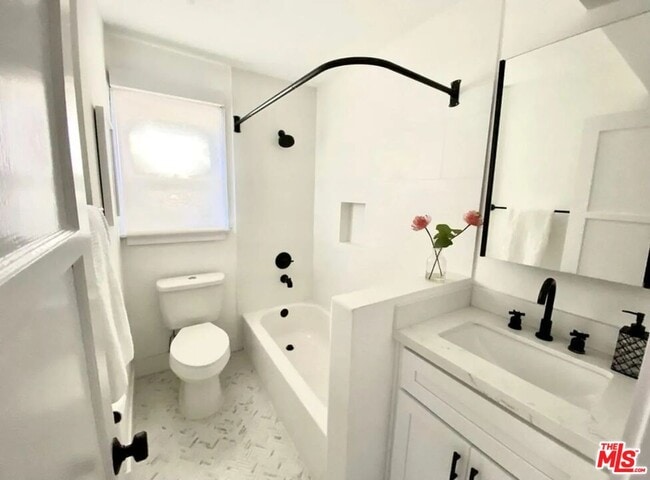 Photo - 1138 Princeton St Unit 1132-A