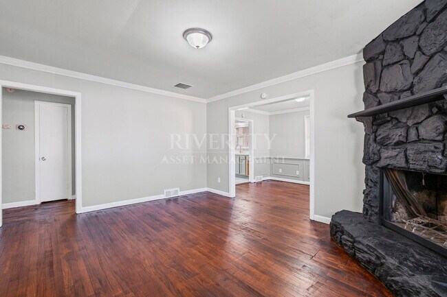 Photo - 4229 Vann Ave