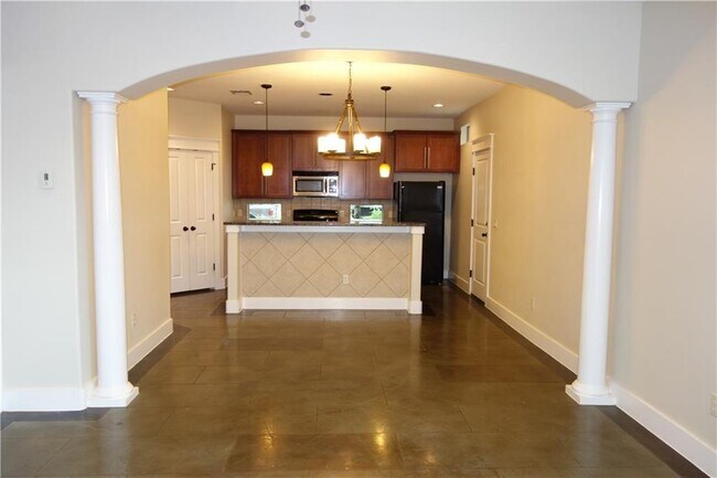 Photo - 8318 Bowling Green Dr