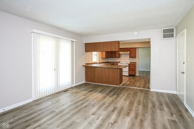 Photo - 6127 Terrytown Pkwy