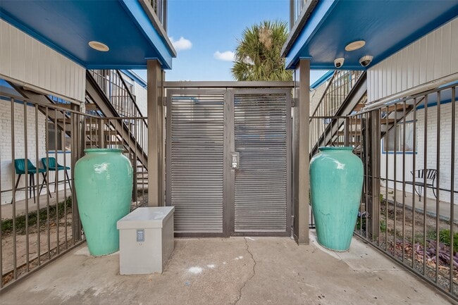 Photo - 2020 Huldy St Unit 10