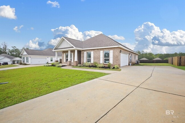 Photo - 13137 Cavalier St