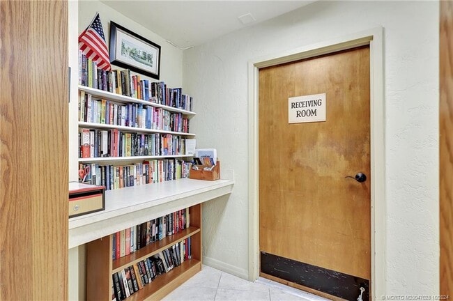 Photo - 150 SE Four Winds Dr Unit B303