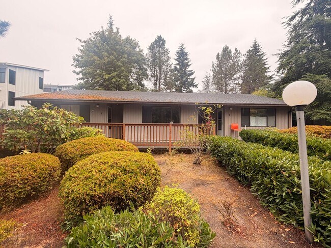 1406 Bellevue Way NE Unit 2