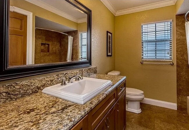 Photo - 2152 Palm Crest Dr