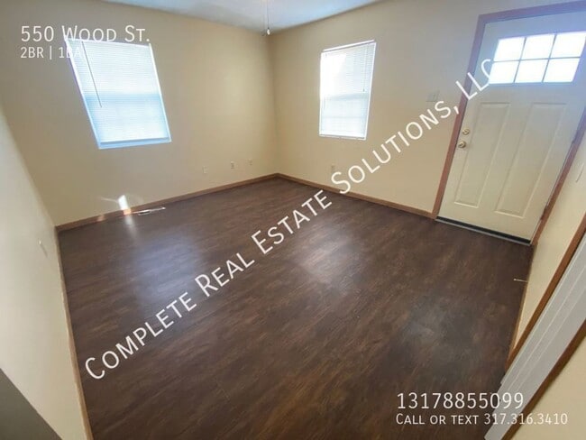 Photo - 550 Wood St