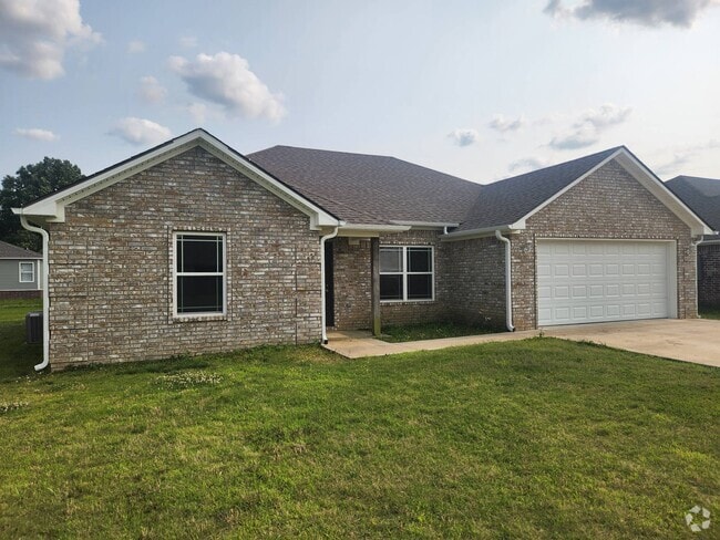 Building Photo - 210 Stacy Dr Rental
