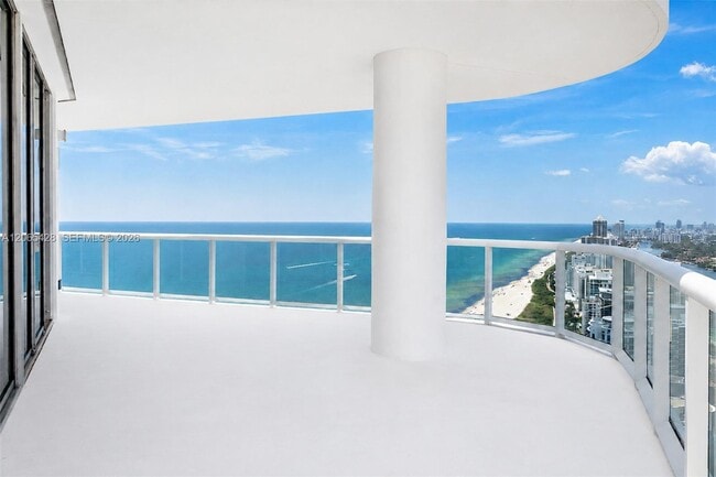 Building Photo - 6365 Collins Ave Unit 6365