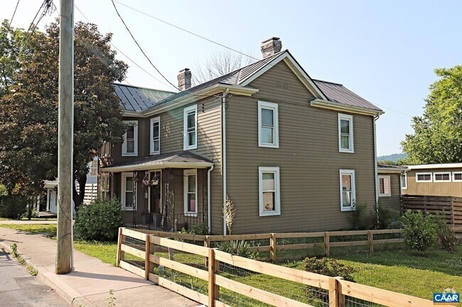 Building Photo - 706 Bolling Ave Rental
