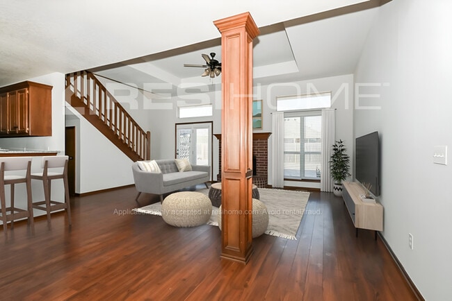 Photo - 3813 Crail Dr