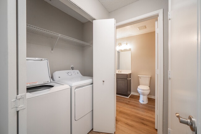 Photo - Ashwood Valley Apartments