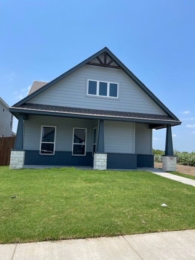 Building Photo - 3/2/2 GREAT DEAL! GODLEY ISD Rental