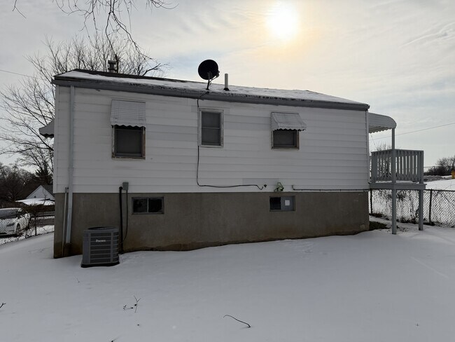 Photo - 5635 College Ave