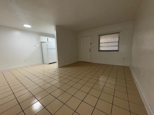 Photo - 2031 NE 139th St Unit 22