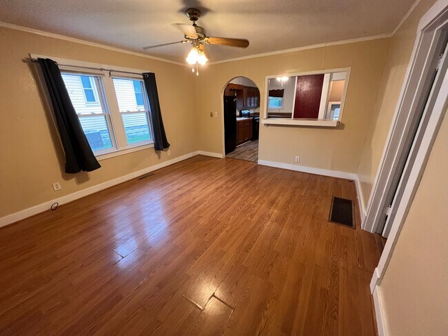 Living Room - 1409 S 4th St