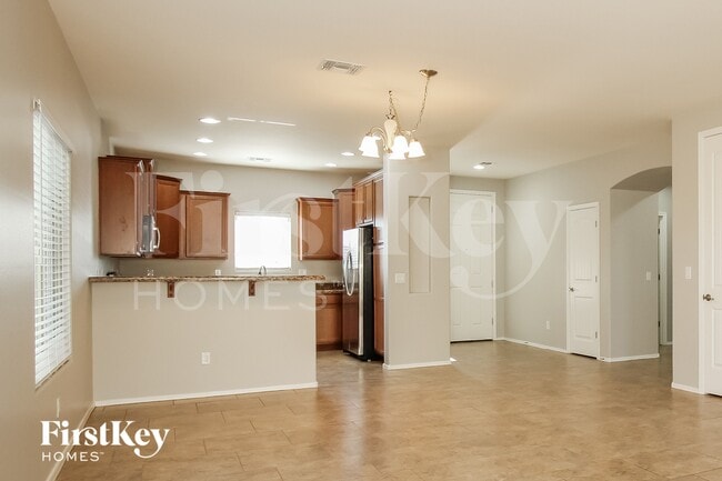 Photo - 18048 W Post Dr