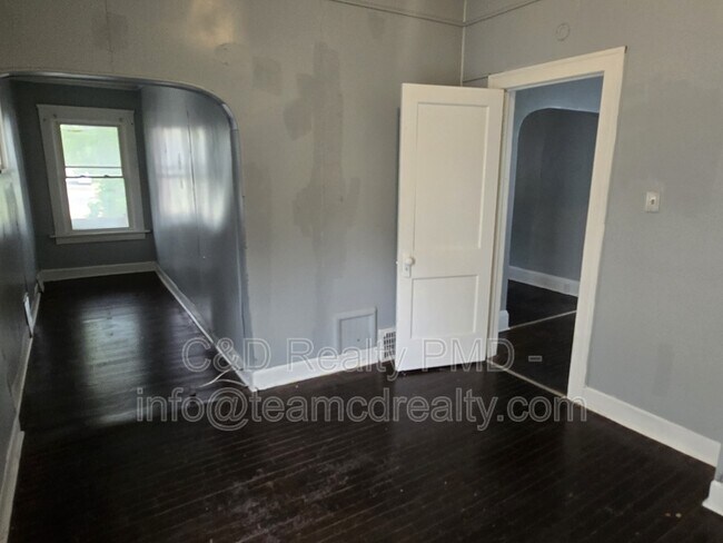 Photo - 378 E 156th St