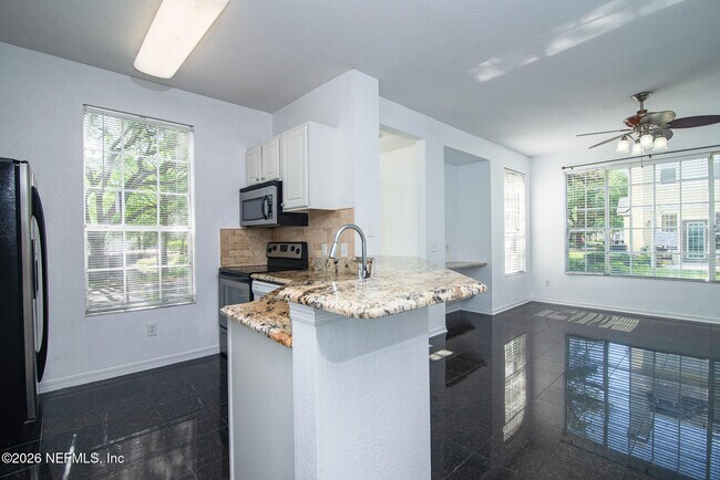 13703 Richmond Park Dr N Unit 1603