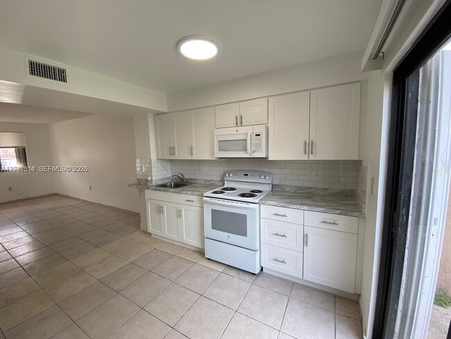 61 NW 132nd Pl