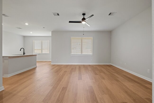 Photo - 3106 Banyan Dr