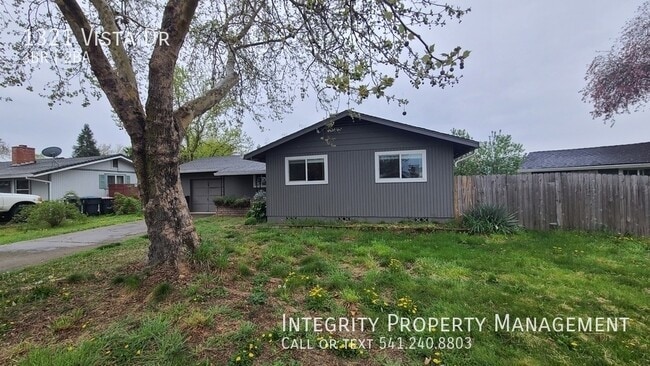 Photo - 1321 Vista Dr