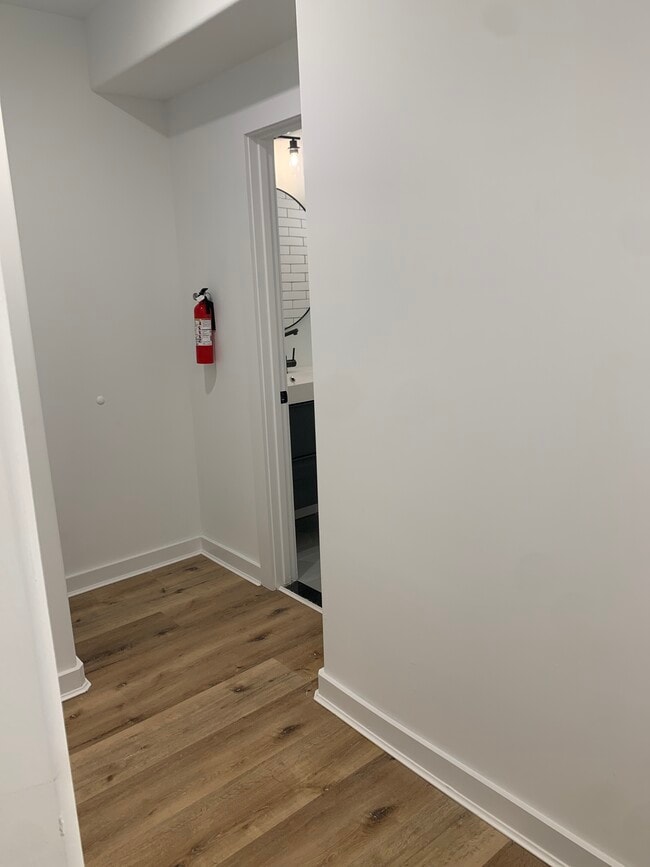 Photo - 2416 Clifford St Unidad 1F Rental