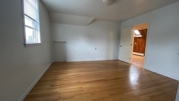 Building Photo - 143 Billings St Unit 3