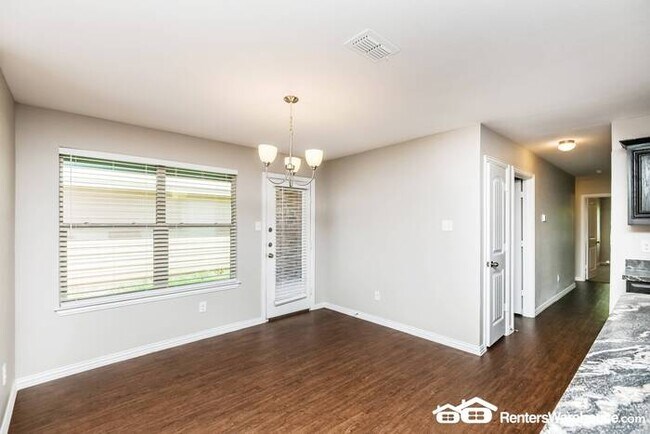 Photo - Newly renovated spacious 3 bed/2 bath, wit...