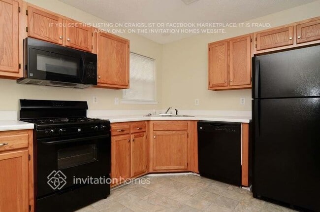 Photo - 124 Woodmill Ct