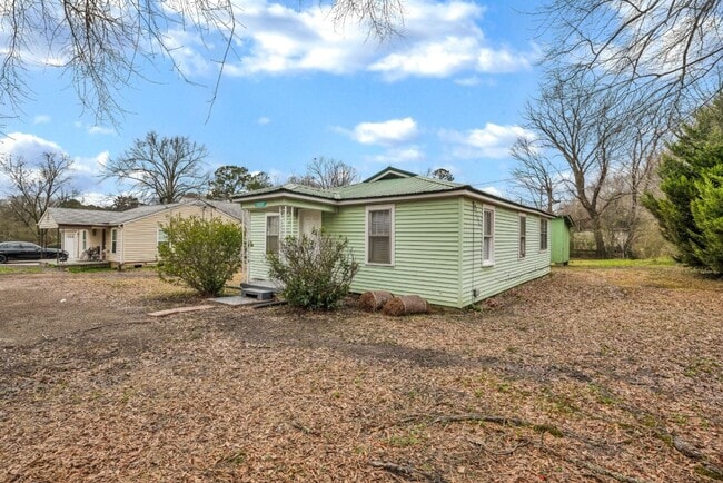 Photo - Renovated 3BR Gem in Sumiton