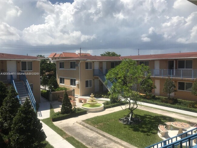 Photo - 211 NW 47th Ave Unit 7
