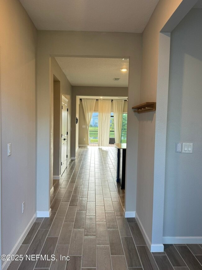 Photo - 1742 Amberly Dr