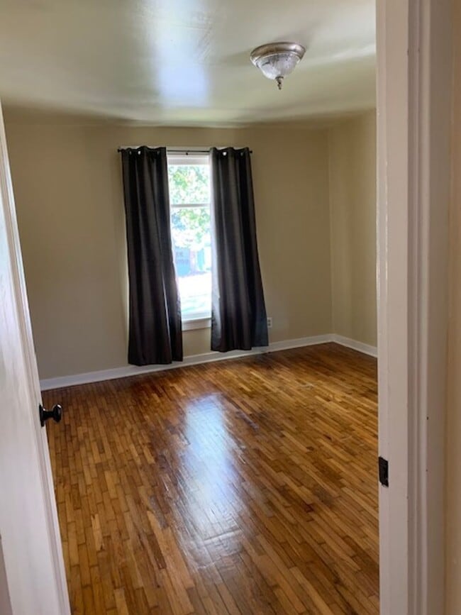 Photo - Charming 20's home