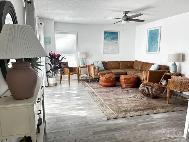 Building Photo - 1100 Fort Pickens Rd Unit A14 Rental