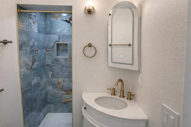 Photo - 4018 29th Ave W