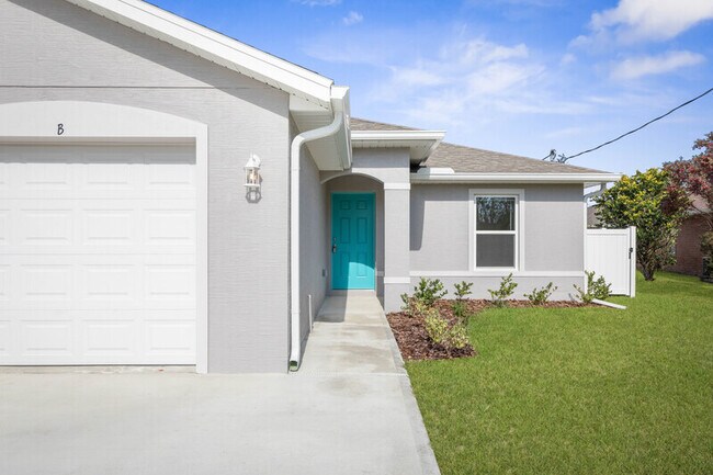 Photo - 13 Squadron Pl