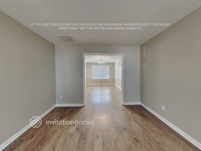 Photo - 2027 Pierce Way