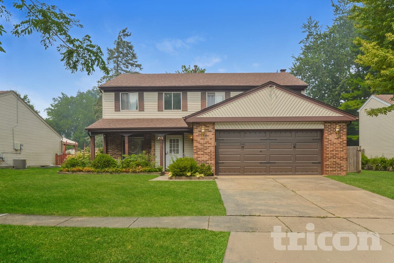 Photo - 208 Autumn Ln