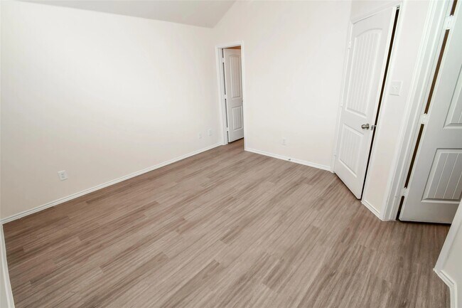 Photo - 3503 Giorgio Pastel Pl