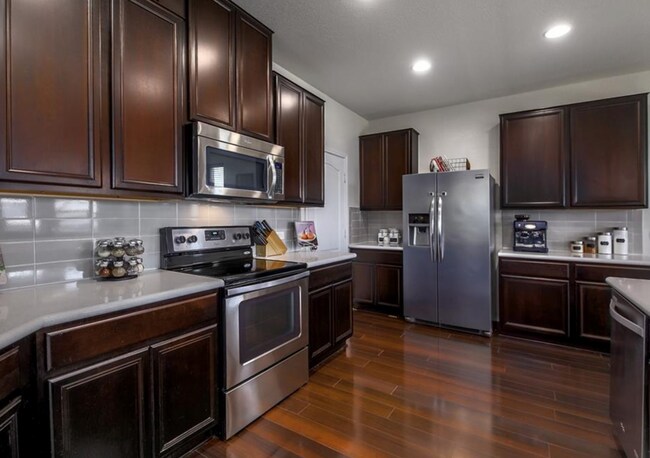 Photo - Wonderful 3 Bedroom Home in Coveted Crystal Crossing!