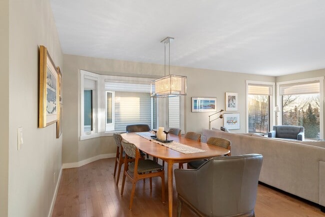 Photo - 23 Hawkside Park NW