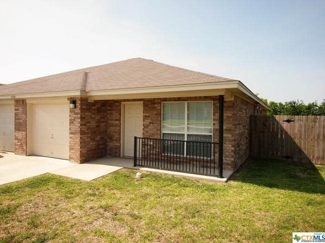 Building Photo - 4206 Elms Run Cir Unit B