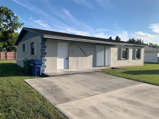 Building Photo - Southwest 105th Avenue, Miami, FL 33176 - 3 BR 2 BA single-family home