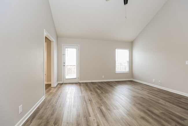 Photo - 1114 Sima Shabat Ct