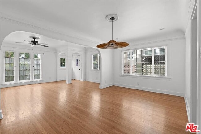 Photo - 1018 Havenhurst Dr Unit 1020