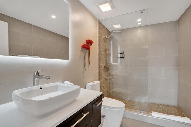 Photo - 2889 McFarlane Rd Unidad SI ID1504024P