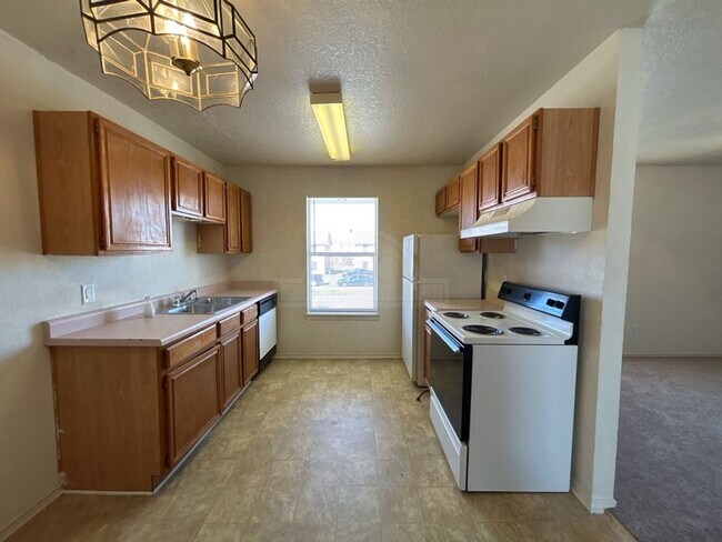 1702 Benttree Dr Unit 1702 Benttree Dr Unit D
